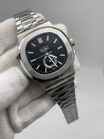 Patek Philippe Nautilus Black Dial High Version Mirror Replica