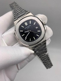 Patek Philippe Nautilus Black Dial Mirror Replica