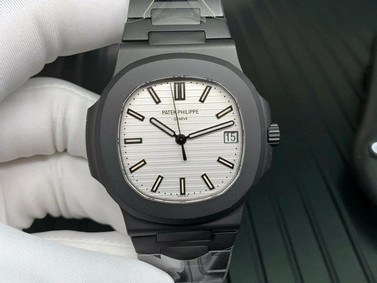 Nautilus 5711 PVD All Black PPF 1:1 Best Edition White Textured Dial on PVD Bracelet 324CS V4 Mirror Replica