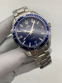 Omega Seamaster Blue Dial on Steel Strap Mirror Replica