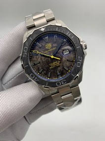 Tag Heuer Black Dial on SS Strap Mirror Replica