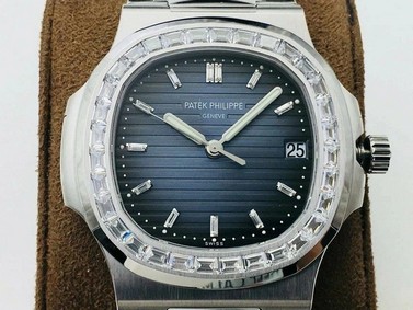 Nautilus Jumbo 5711 PF 1:1 Best Edition Blue Textured Dial Diamonds Bezel on SS Bracelet A324 Replica Watch